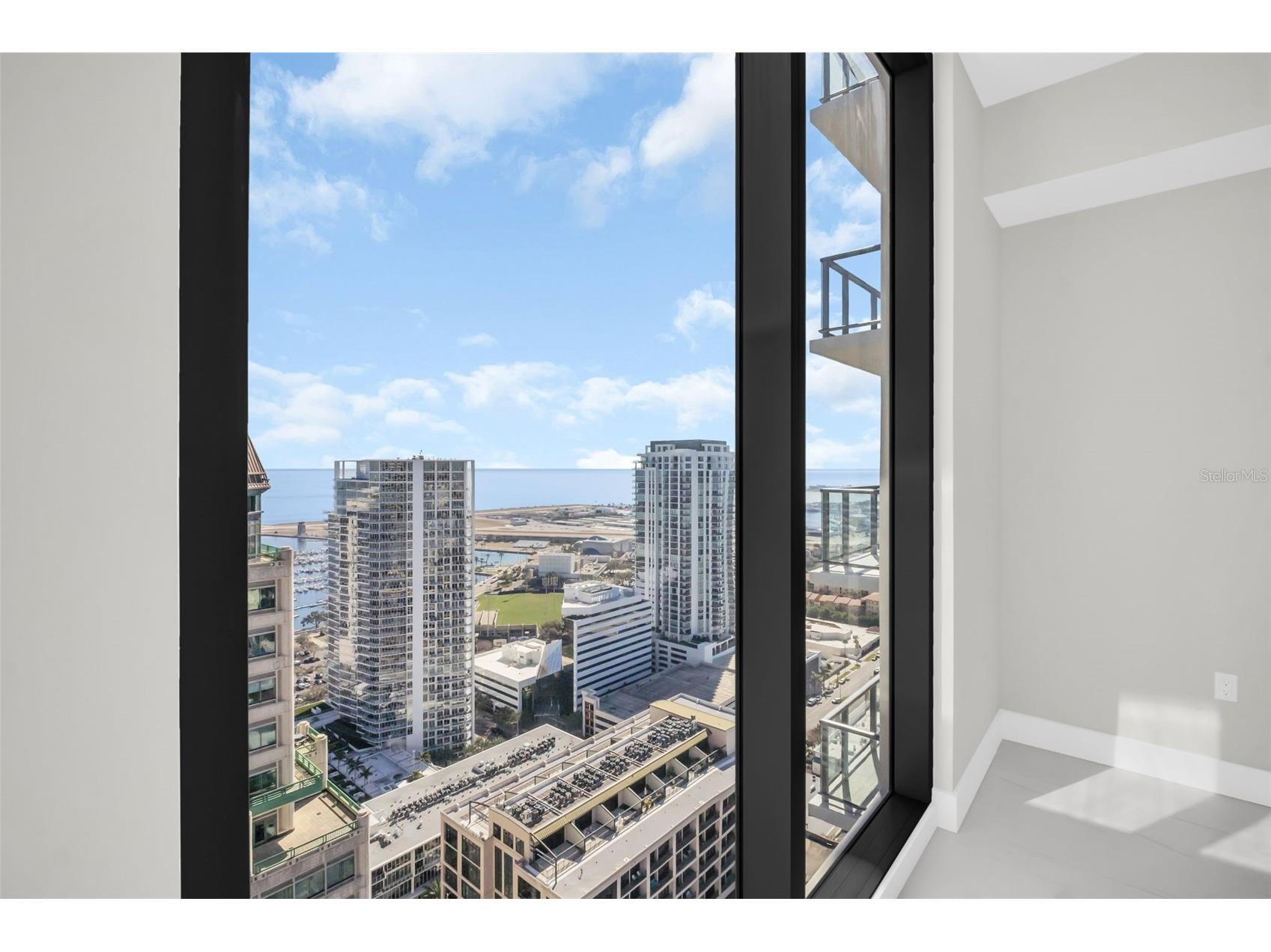 275 1st Avenue S #3304 Saint Petersburg FL 33701 TB8475195 image39