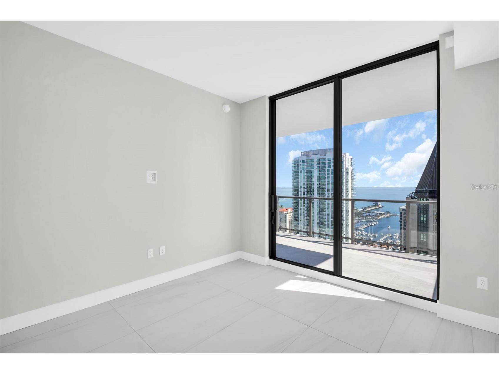 275 1st Avenue S #3304 Saint Petersburg FL 33701 TB8475195 image42