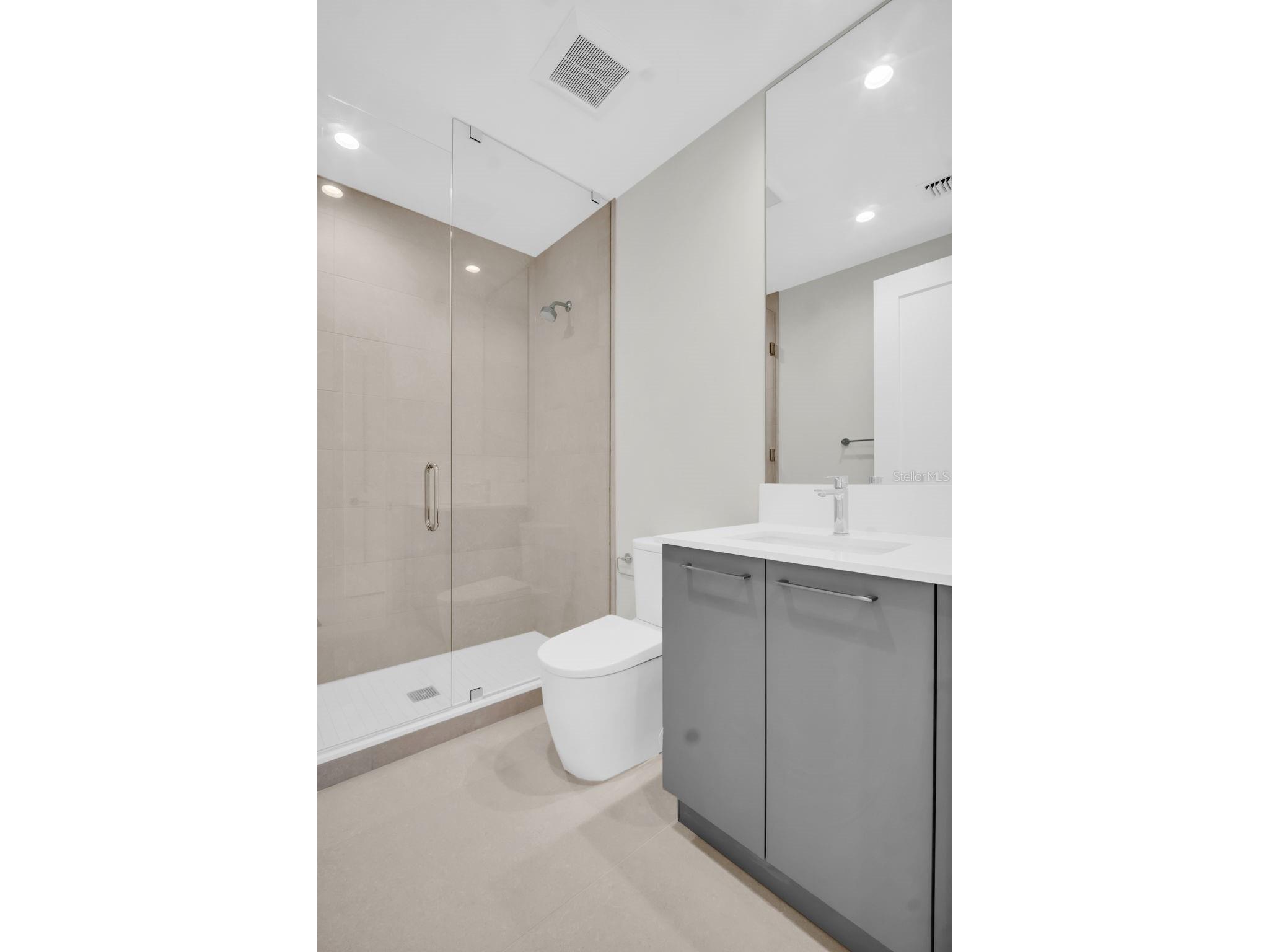 275 1st Avenue S #3304 Saint Petersburg FL 33701 TB8475195 image46