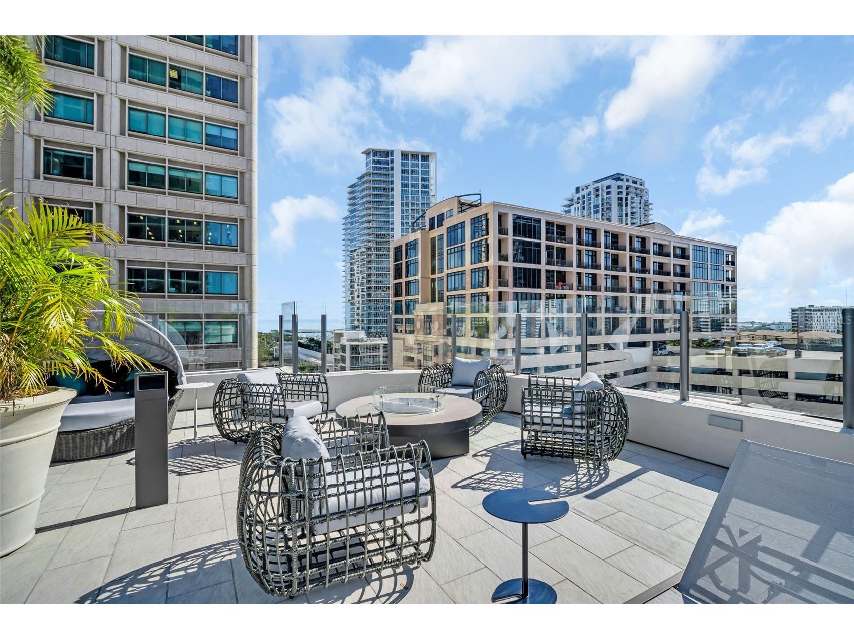 275 1st Avenue S #3304 Saint Petersburg FL 33701 TB8475195 image71