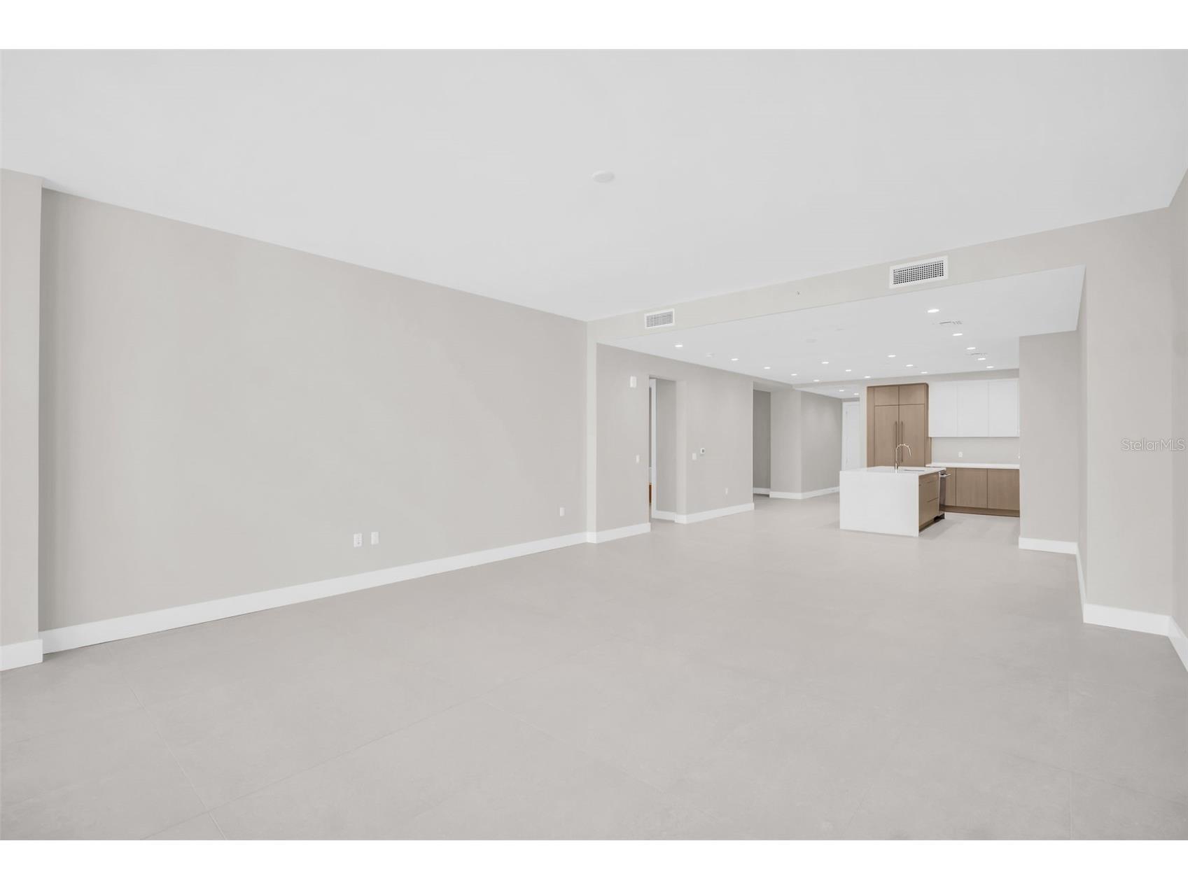 275 1st Avenue S #3703 Saint Petersburg FL 33701 TB8470511 image17