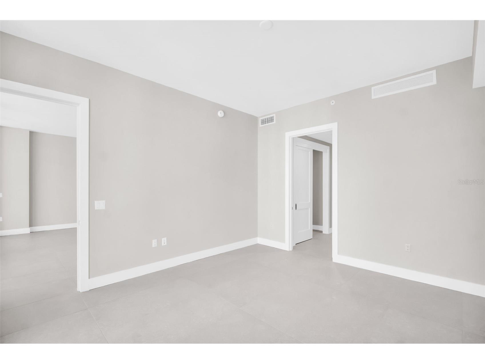 275 1st Avenue S #3703 Saint Petersburg FL 33701 TB8470511 image30