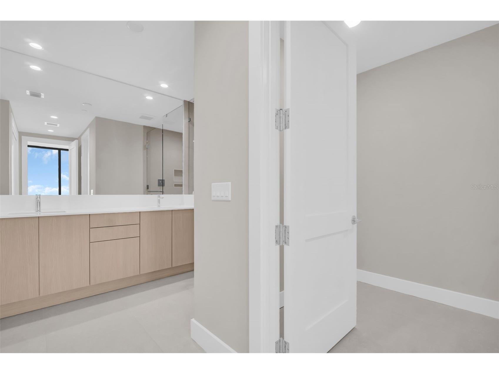 275 1st Avenue S #3703 Saint Petersburg FL 33701 TB8470511 image33