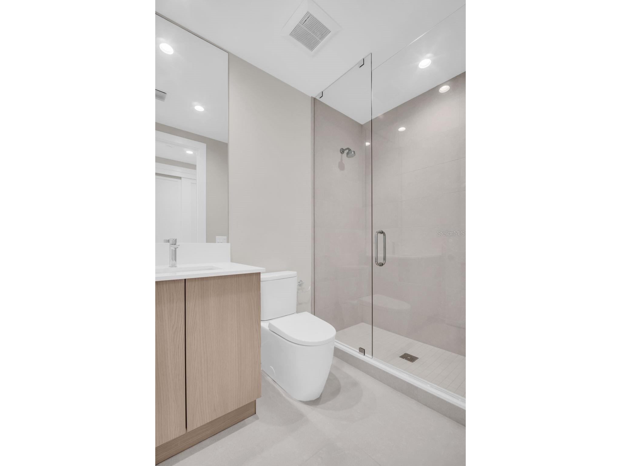 275 1st Avenue S #3703 Saint Petersburg FL 33701 TB8470511 image45