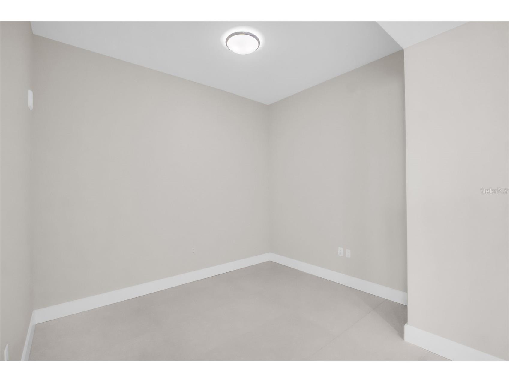 275 1st Avenue S #3703 Saint Petersburg FL 33701 TB8470511 image6