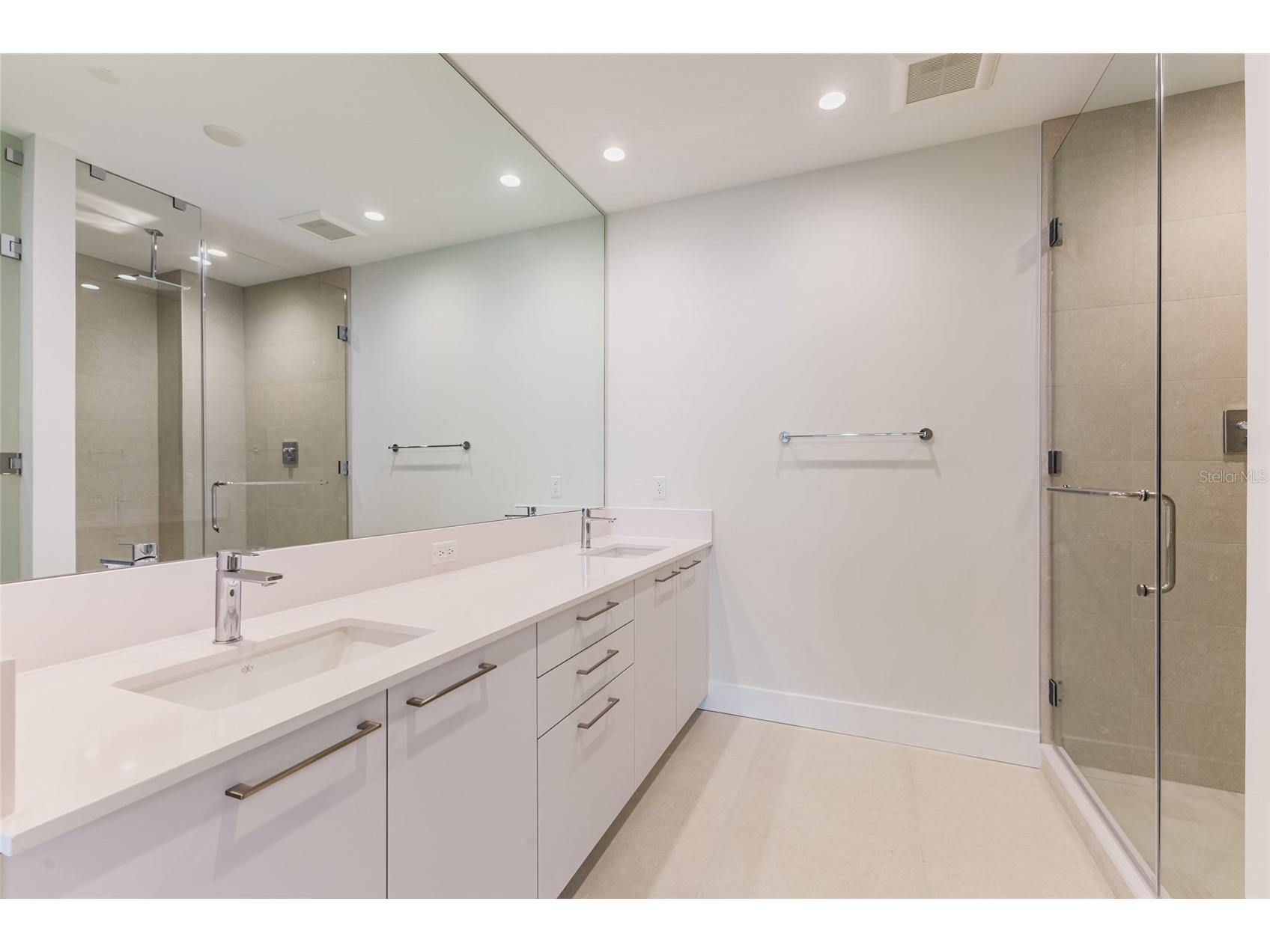 275 1st Avenue S #3908 Saint Petersburg FL 33701 A4697444 image15
