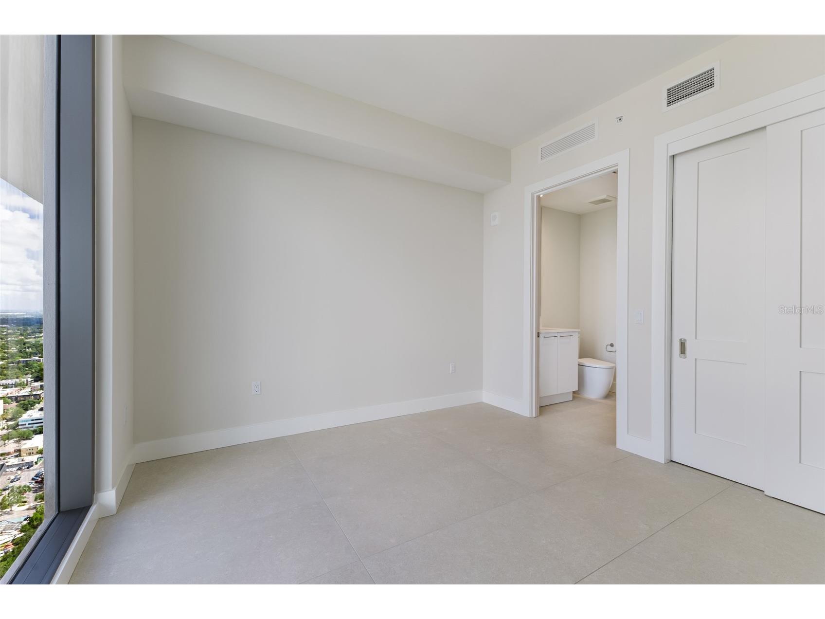 275 1st Avenue S #3908 Saint Petersburg FL 33701 A4697444 image21