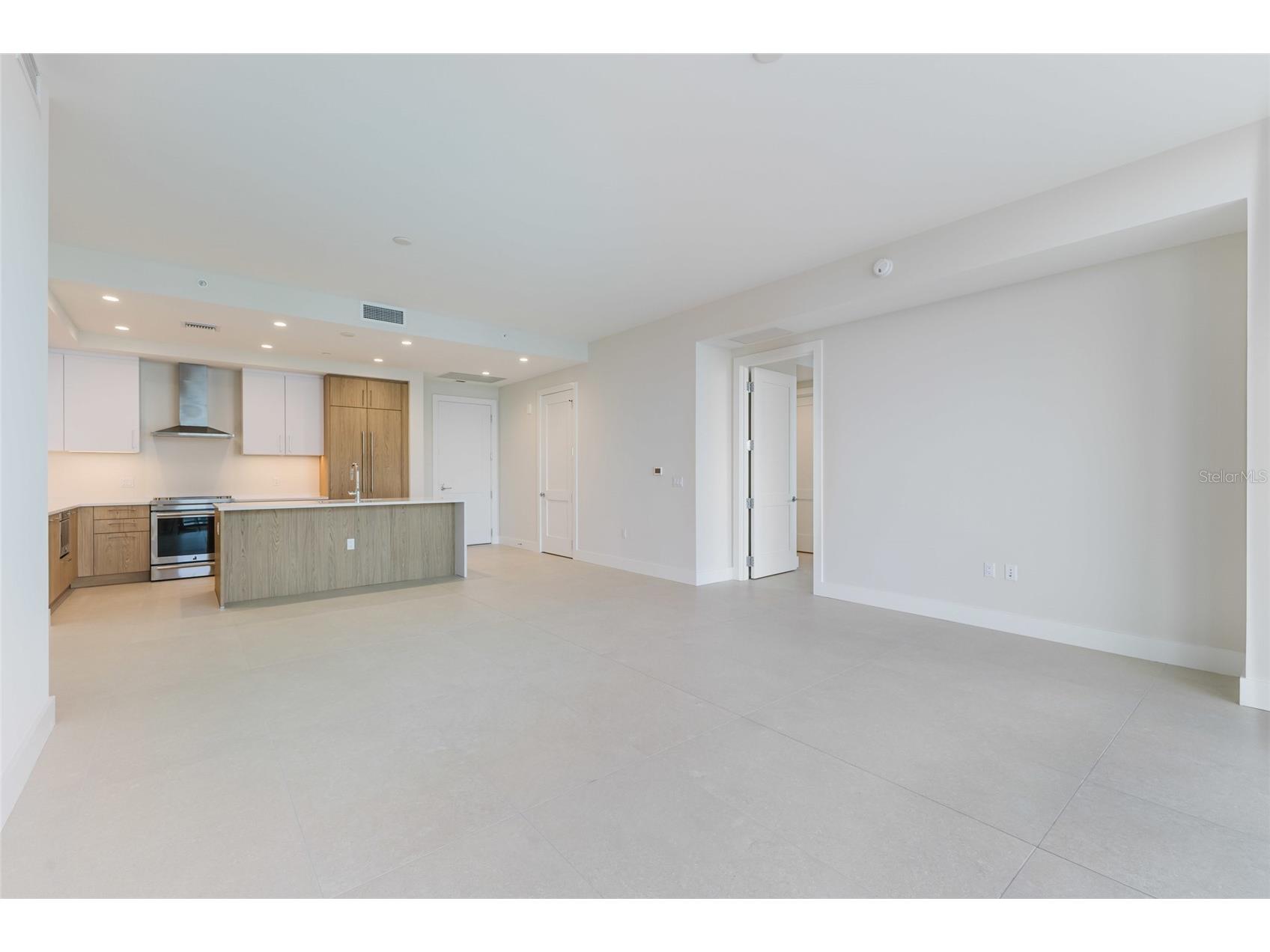 275 1st Avenue S #3908 Saint Petersburg FL 33701 A4697444 image6