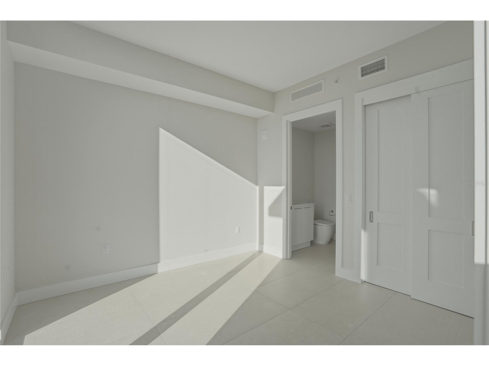 275 1st Avenue S #3908 Saint Petersburg FL 33701 TB8479116 image24