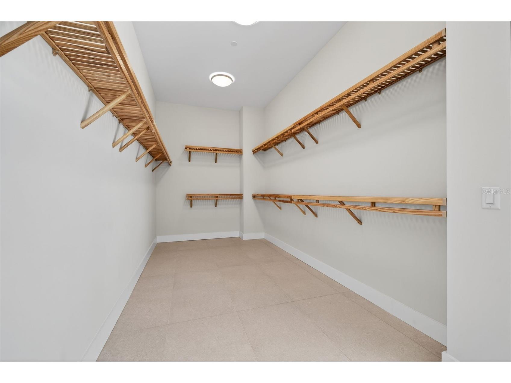 275 1st Avenue S #4202 Saint Petersburg FL 33701 TB8490619 image11