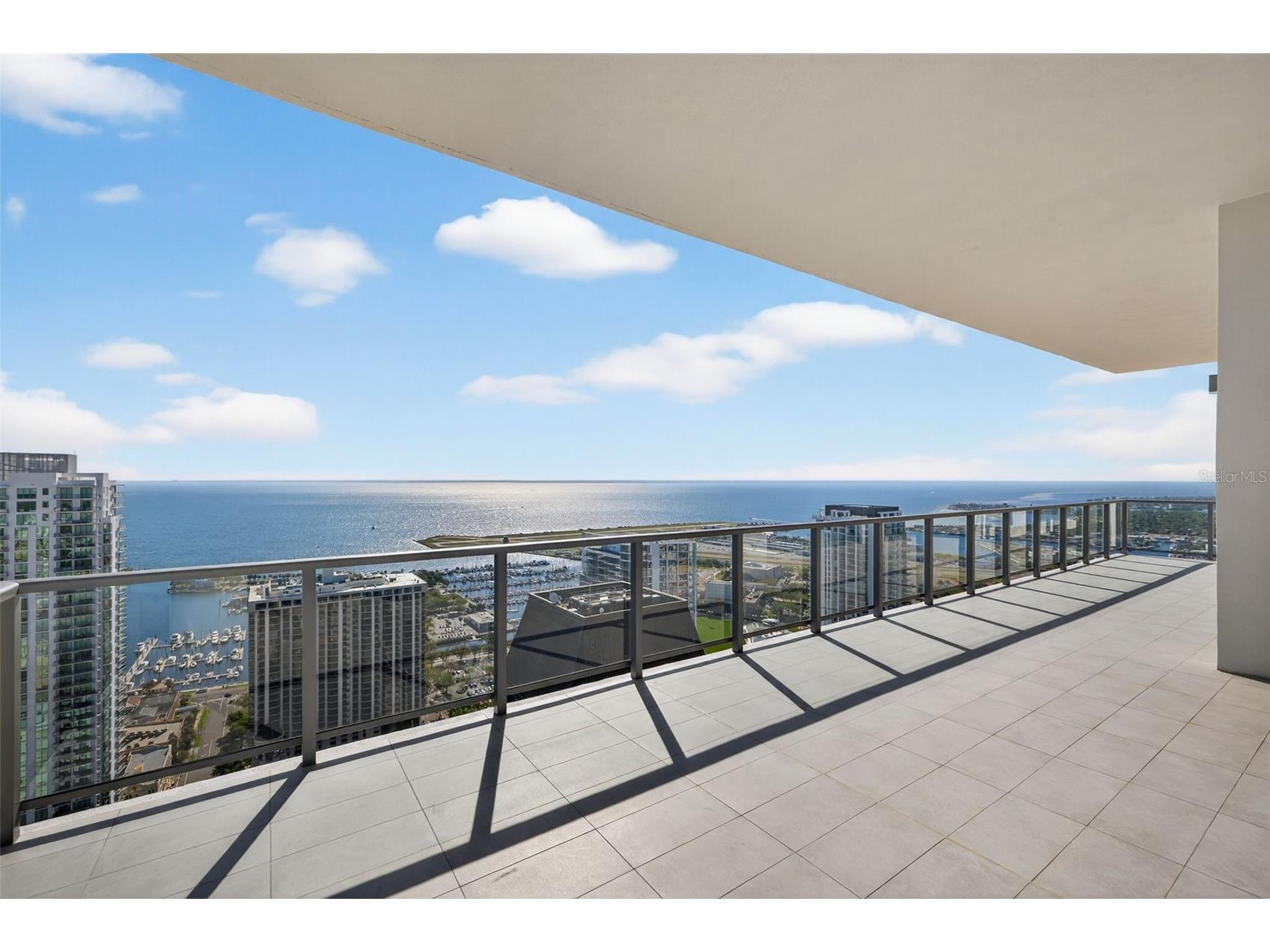 275 1st Avenue S #4202 Saint Petersburg FL 33701 TB8490619 image17
