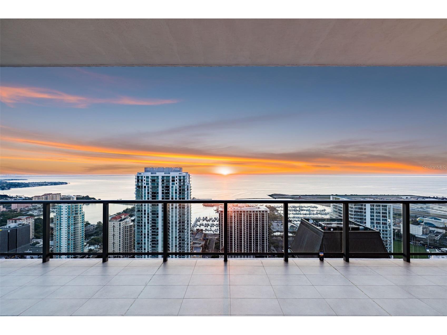 275 1st Avenue S #4202 Saint Petersburg FL 33701 TB8490619 image19
