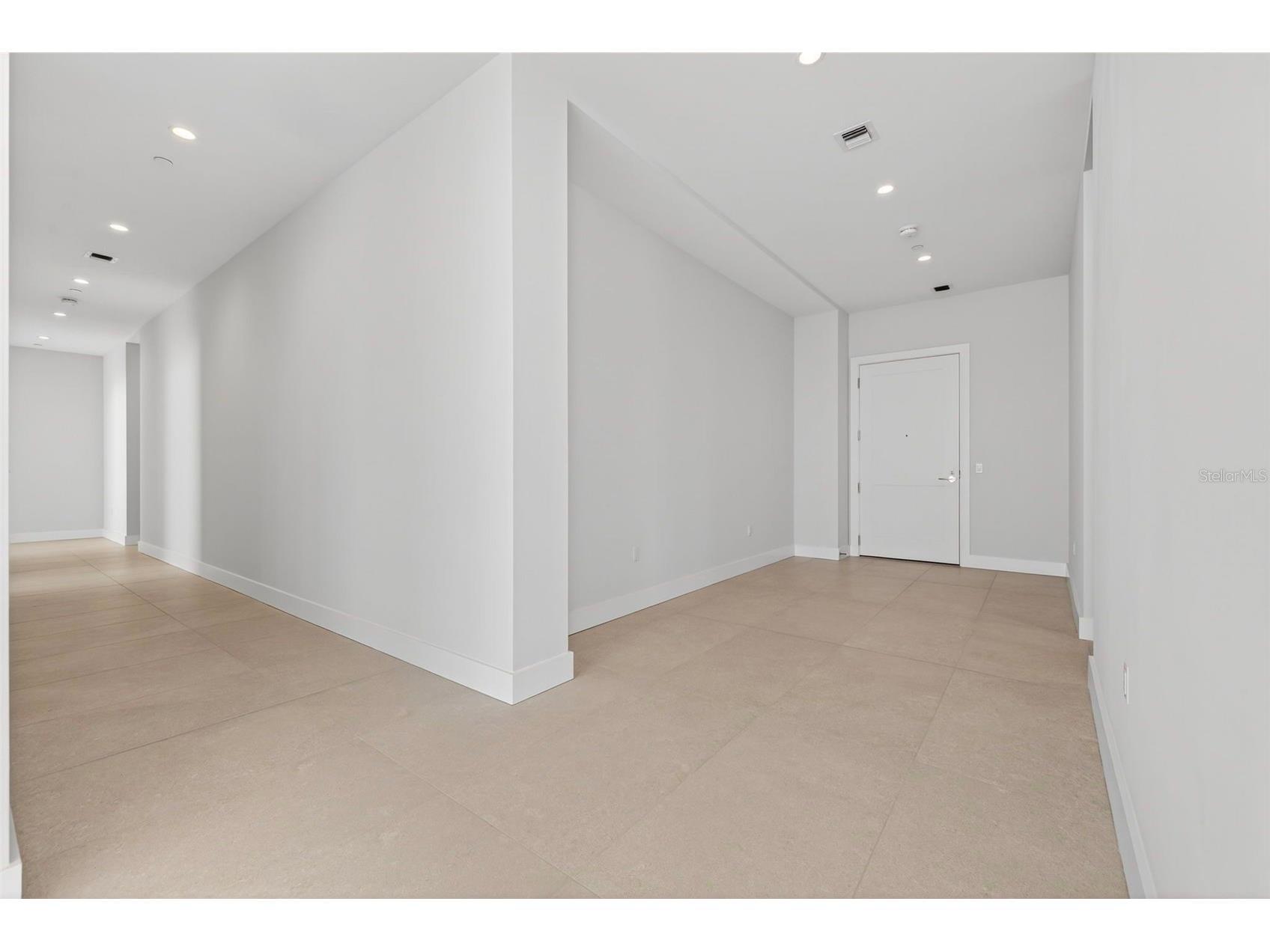 275 1st Avenue S #4202 Saint Petersburg FL 33701 TB8490619 image24