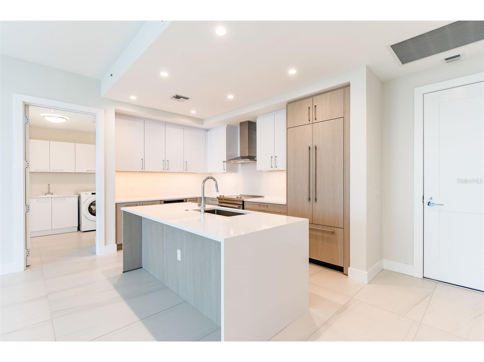 275 1st Avenue South #2208 Saint Petersburg FL 33701 TB8507421 image10