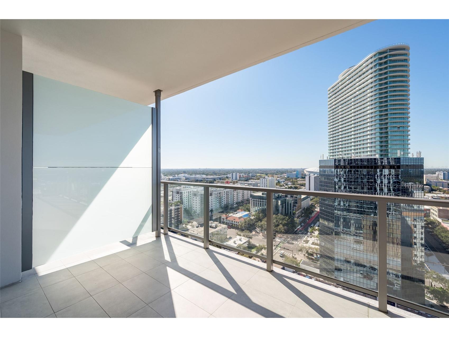275 1st Avenue South #2208 Saint Petersburg FL 33701 TB8507421 image37