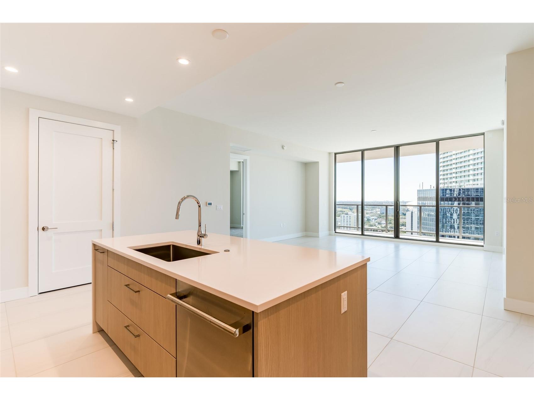 275 1st Avenue South #2208 Saint Petersburg FL 33701 TB8507421 image8