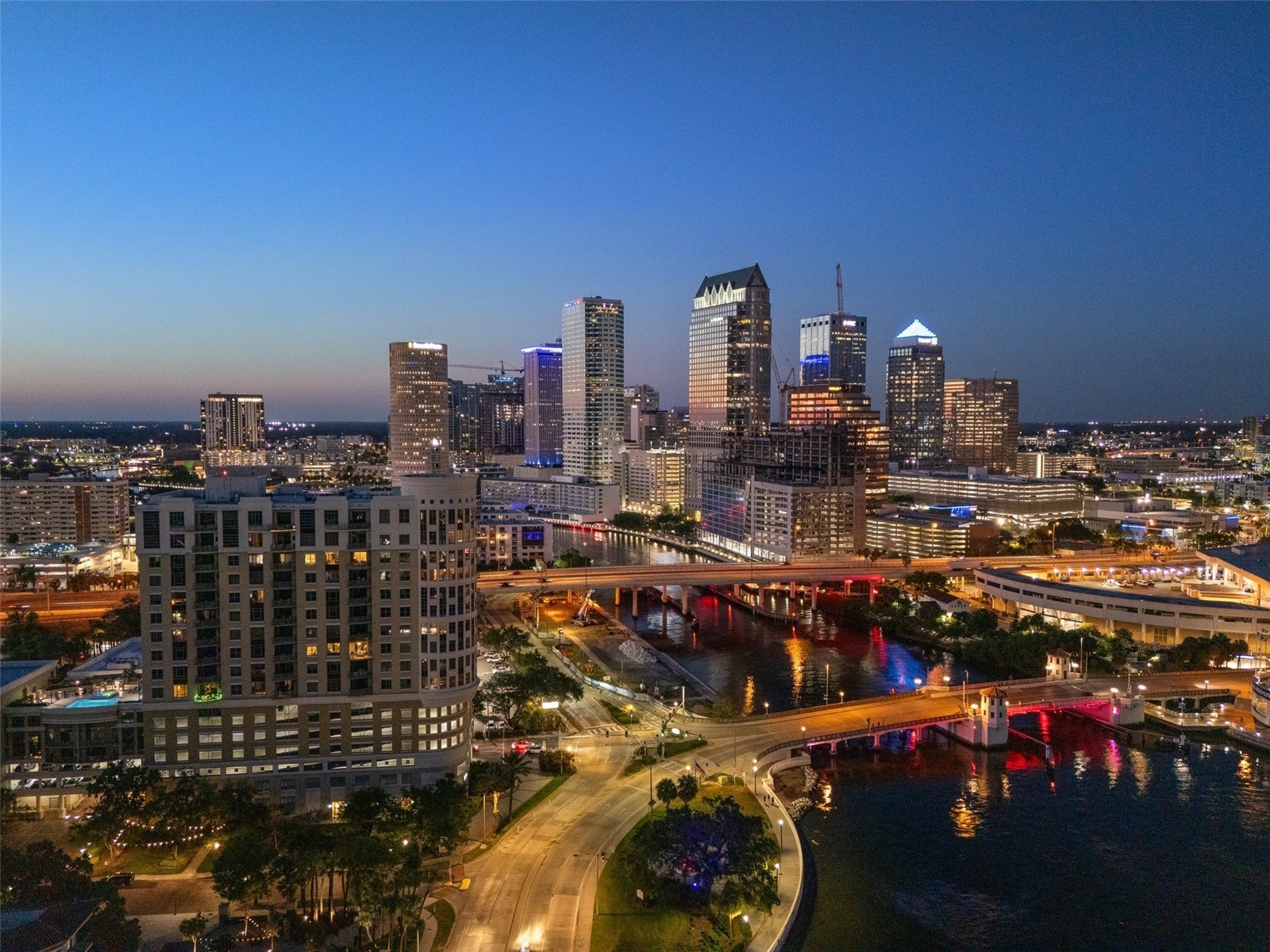 275 Bayshore Boulevard #1006 Tampa FL 33606 - HILLSBOROUGH BAY / RIVER TB8503561 image1