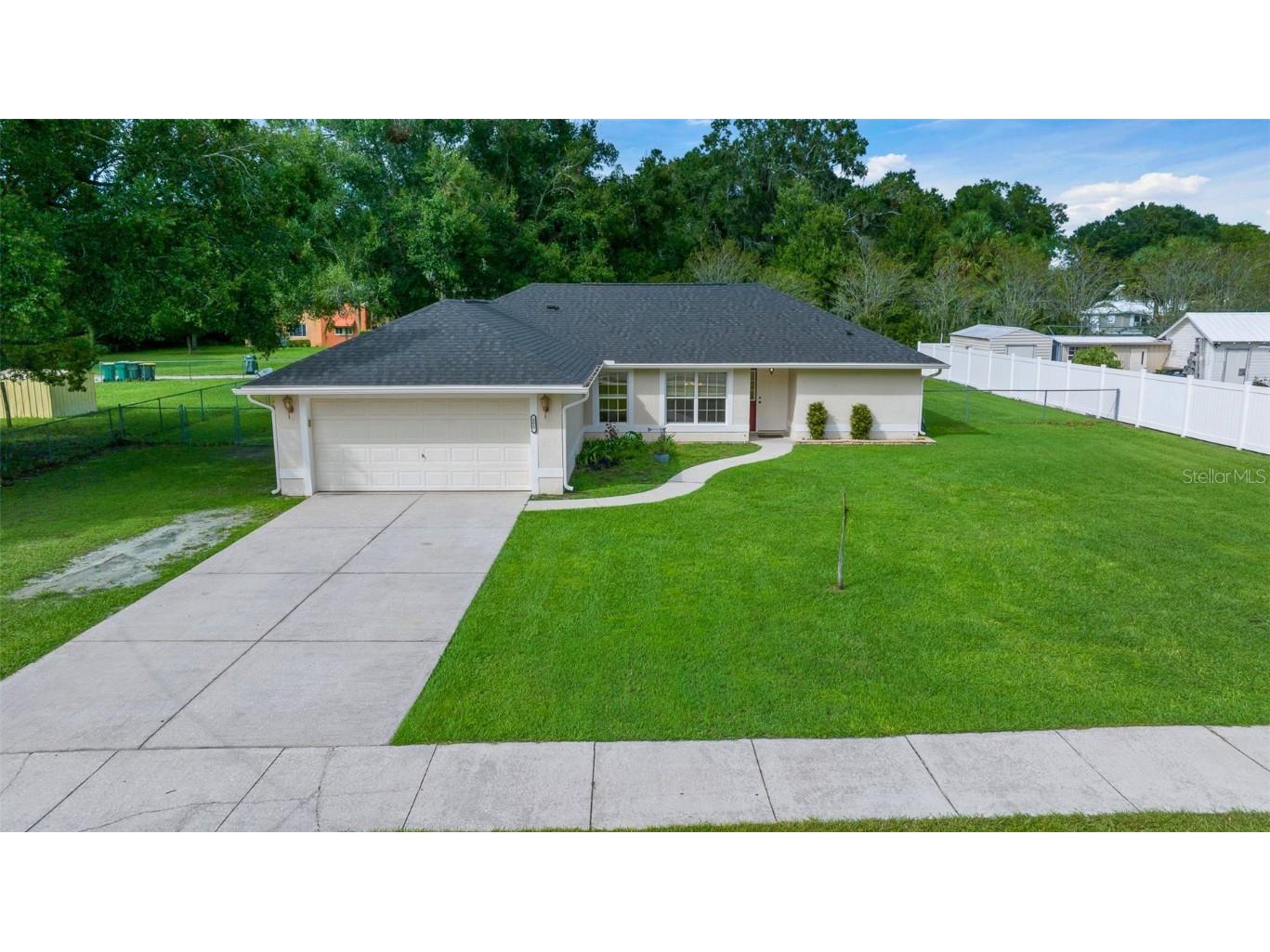 275 Cassady Street Umatilla FL 32784 O6247018 image1