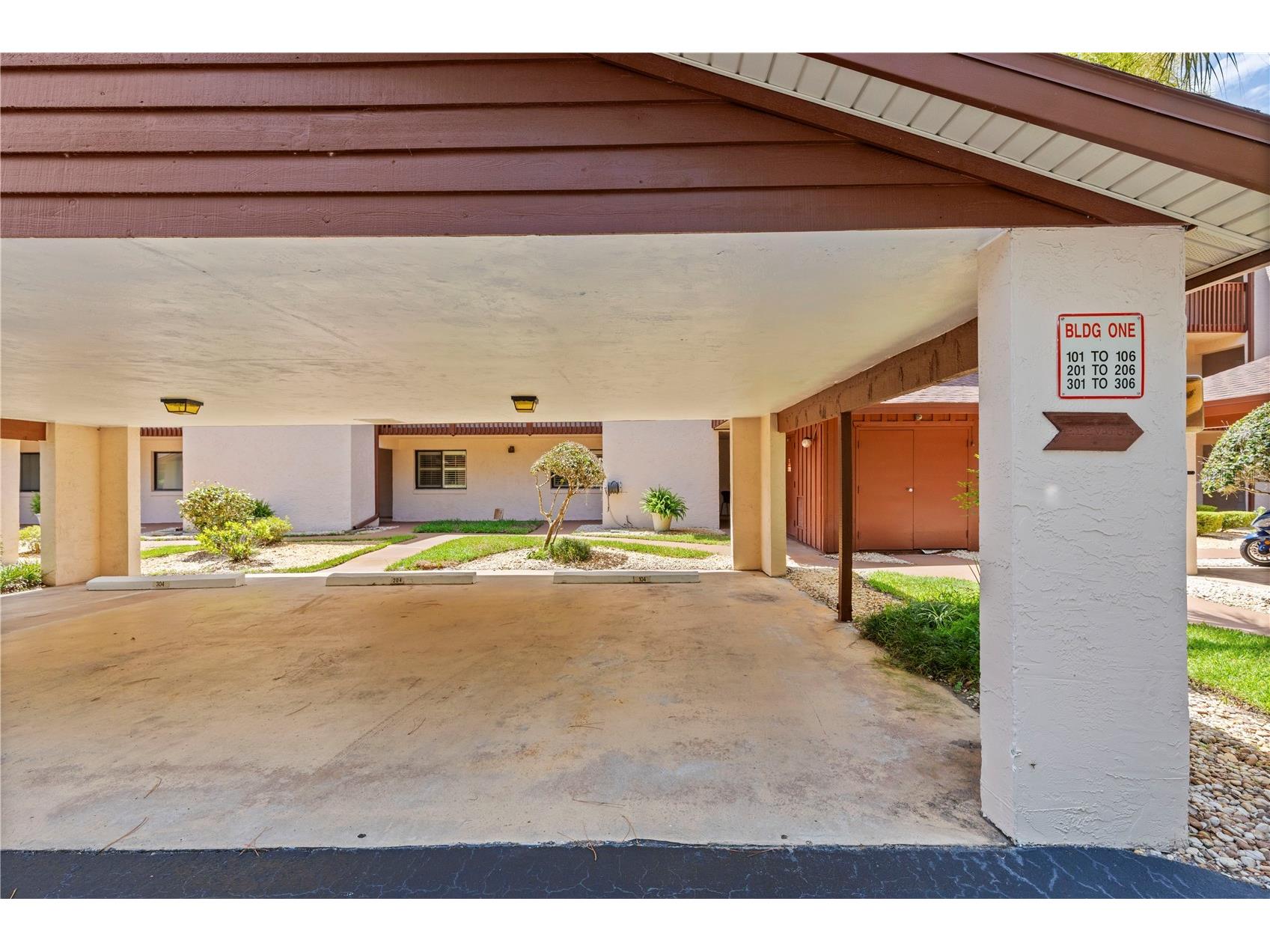 275 Indigo Drive #104 Daytona Beach FL 32114 FC319932 image37