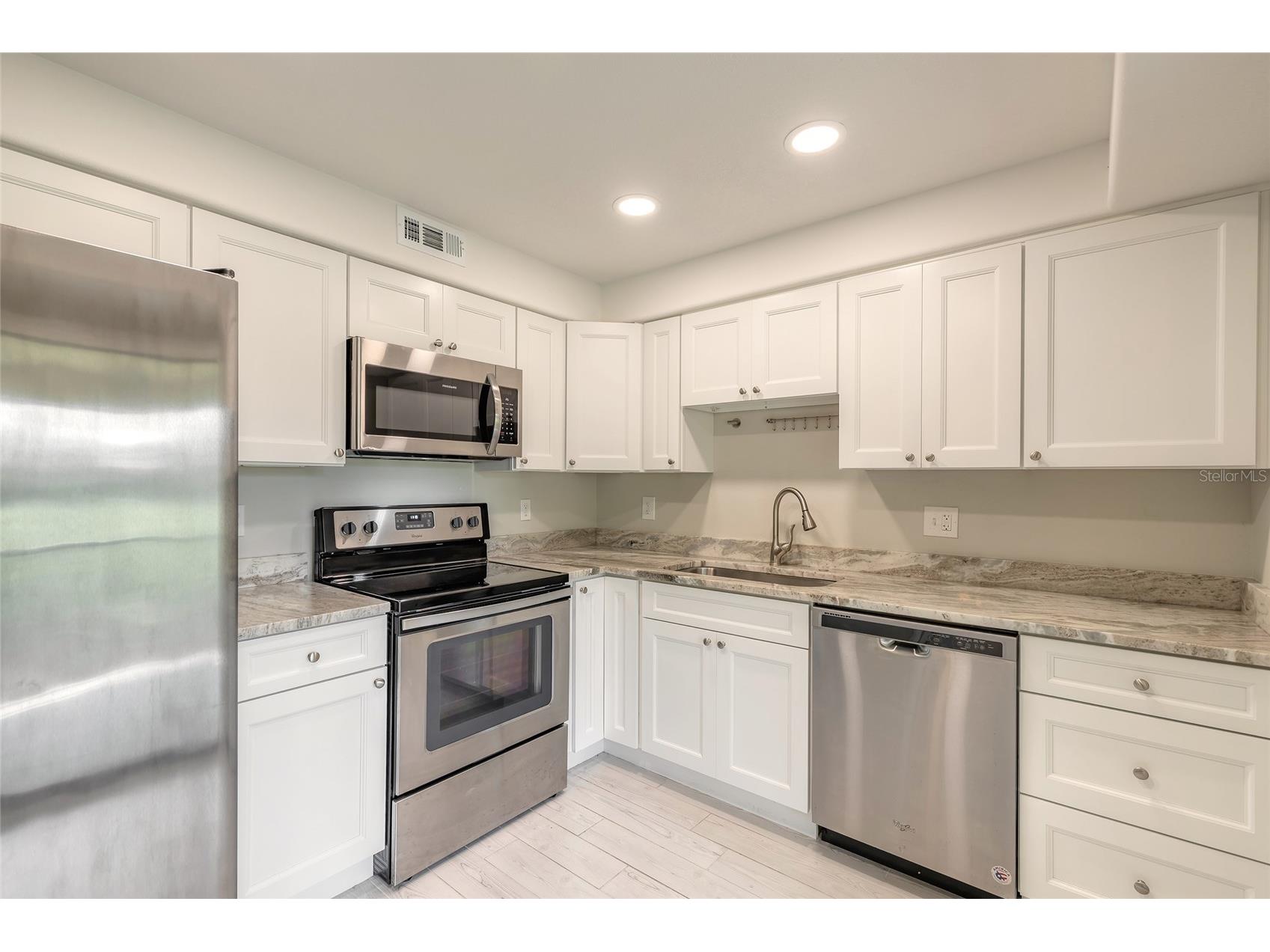 275 Indigo Drive #204 Daytona Beach FL 32114 NS1088217 image2