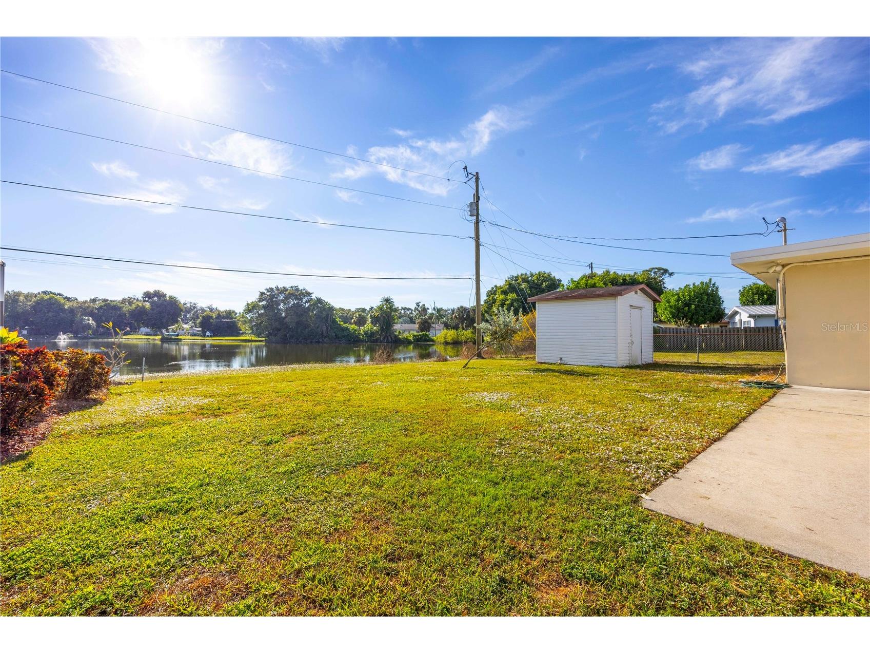 275 Lakeview Drive North Fort Myers FL 33917 A4697486 image19
