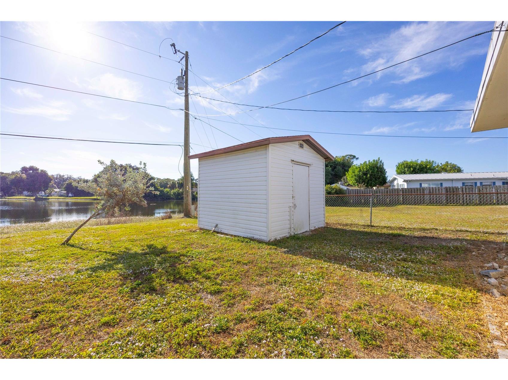 275 Lakeview Drive North Fort Myers FL 33917 A4697486 image20