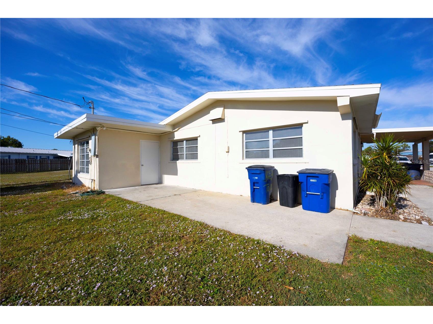 275 Lakeview Drive North Fort Myers FL 33917 A4697486 image23