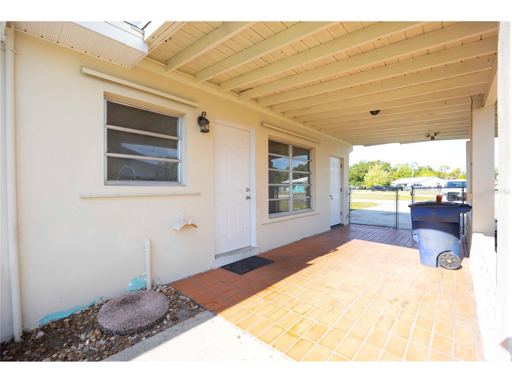 275 Lakeview Drive North Fort Myers FL 33917 A4697486 image24