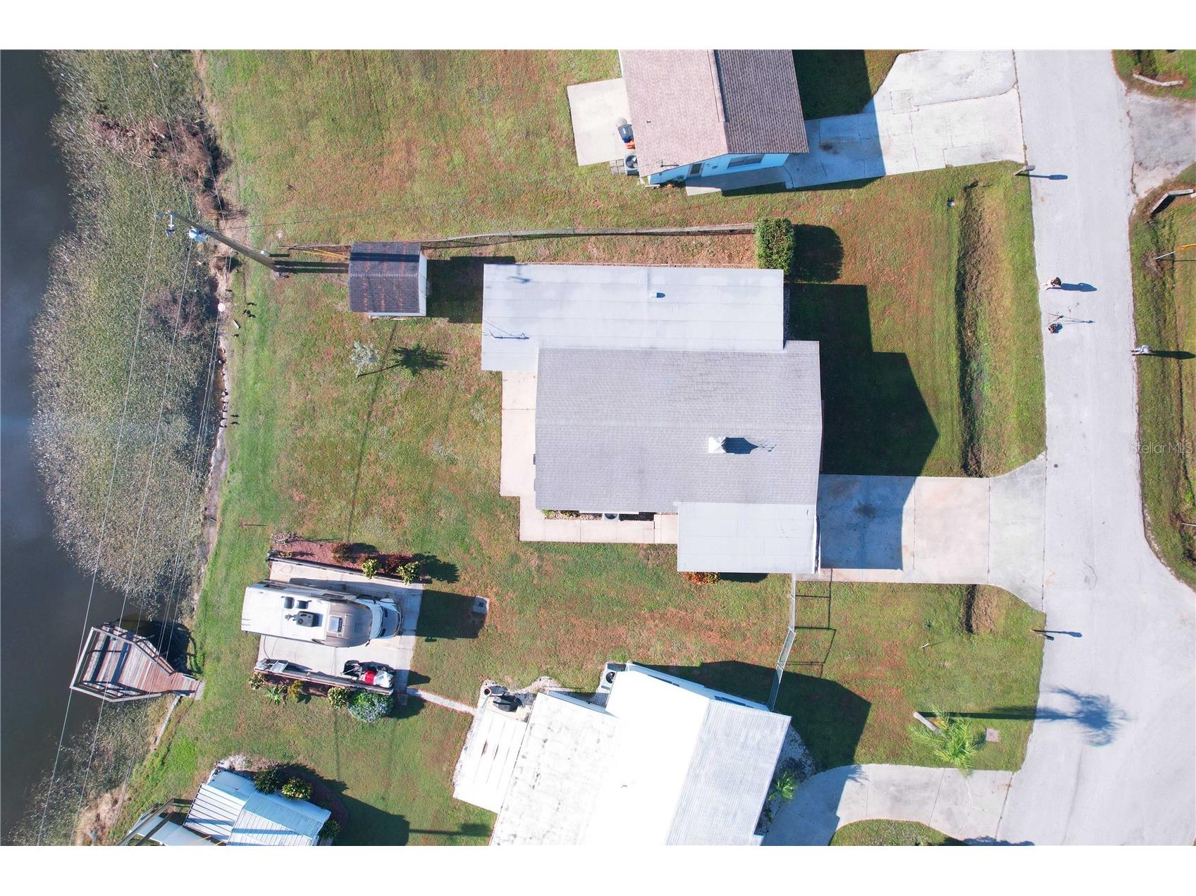 275 Lakeview Drive North Fort Myers FL 33917 A4697486 image29