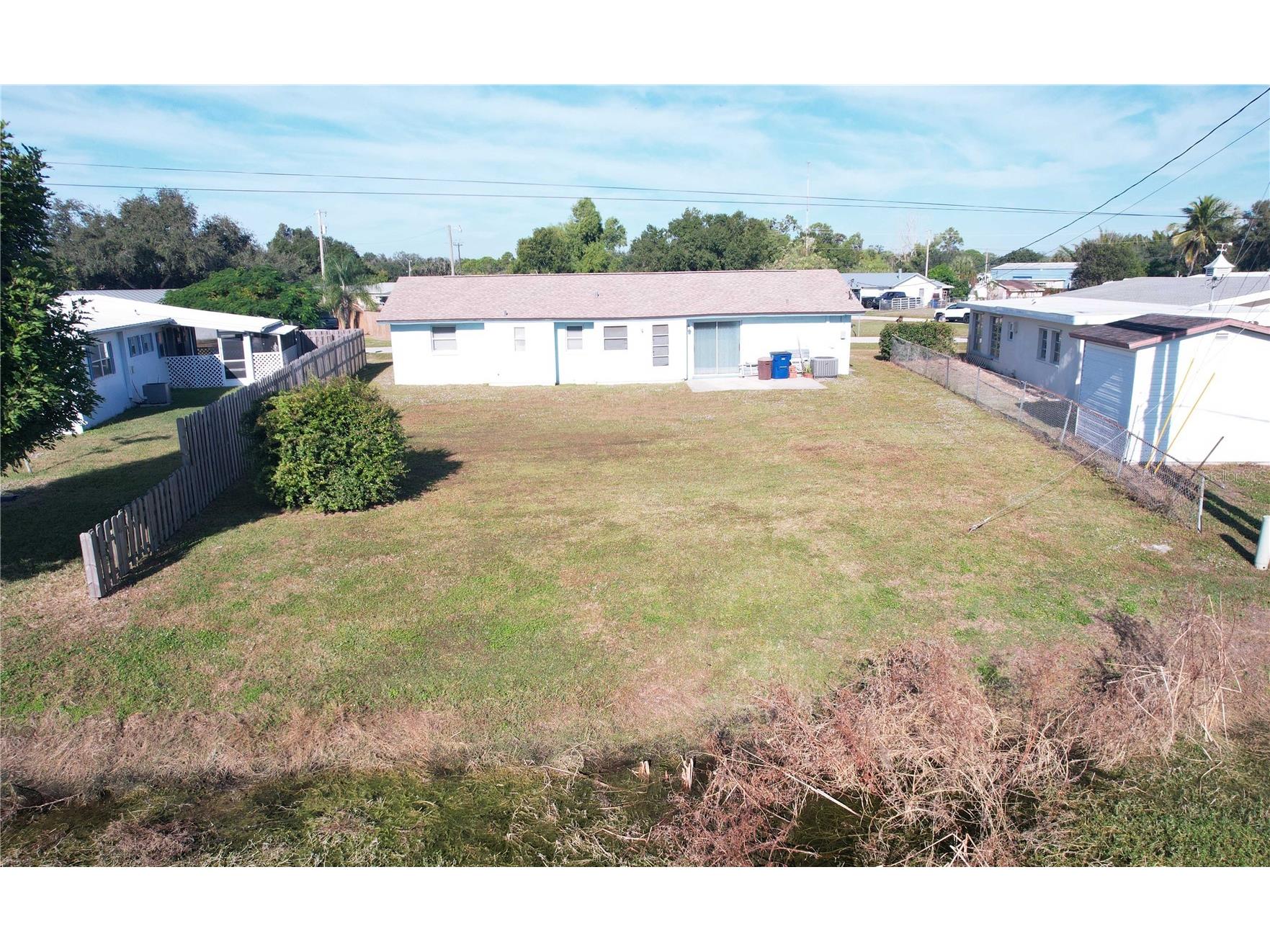 275 Lakeview Drive North Fort Myers FL 33917 A4697486 image31