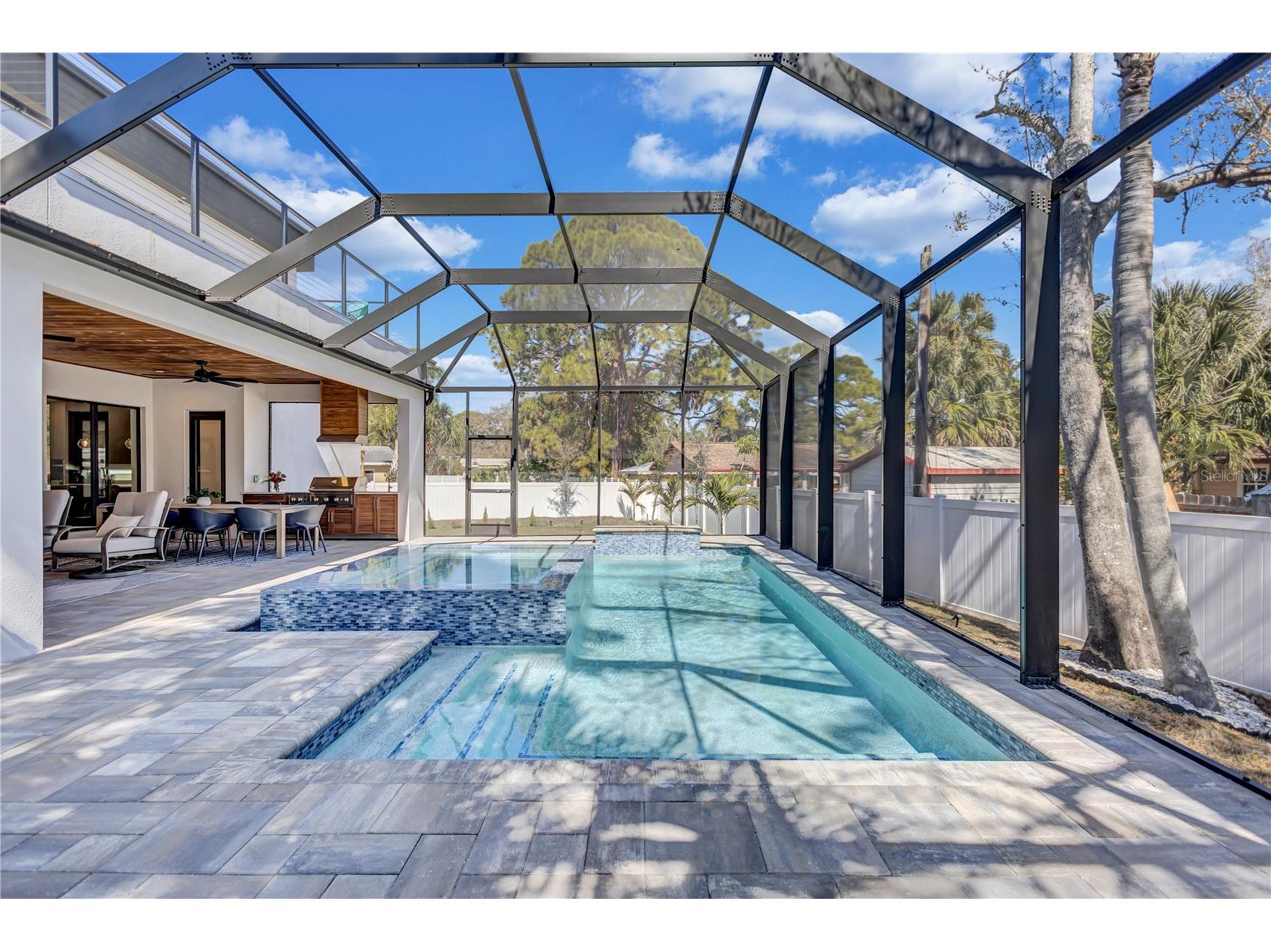 275 Lime Circle Sarasota FL 34237 A4697223 image32