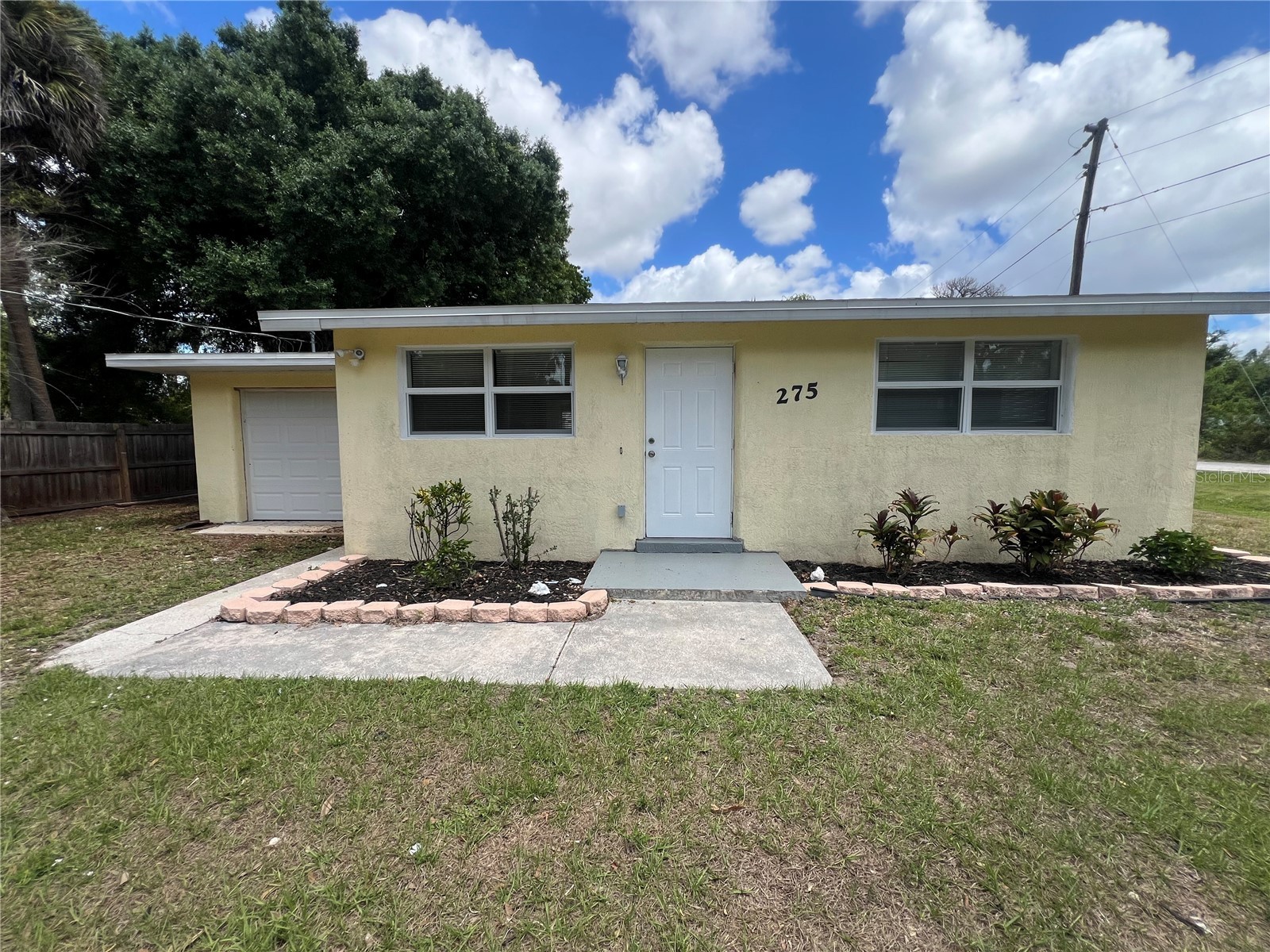 275 Pineapple Street #1 Englewood FL 34223 C7525067 image1