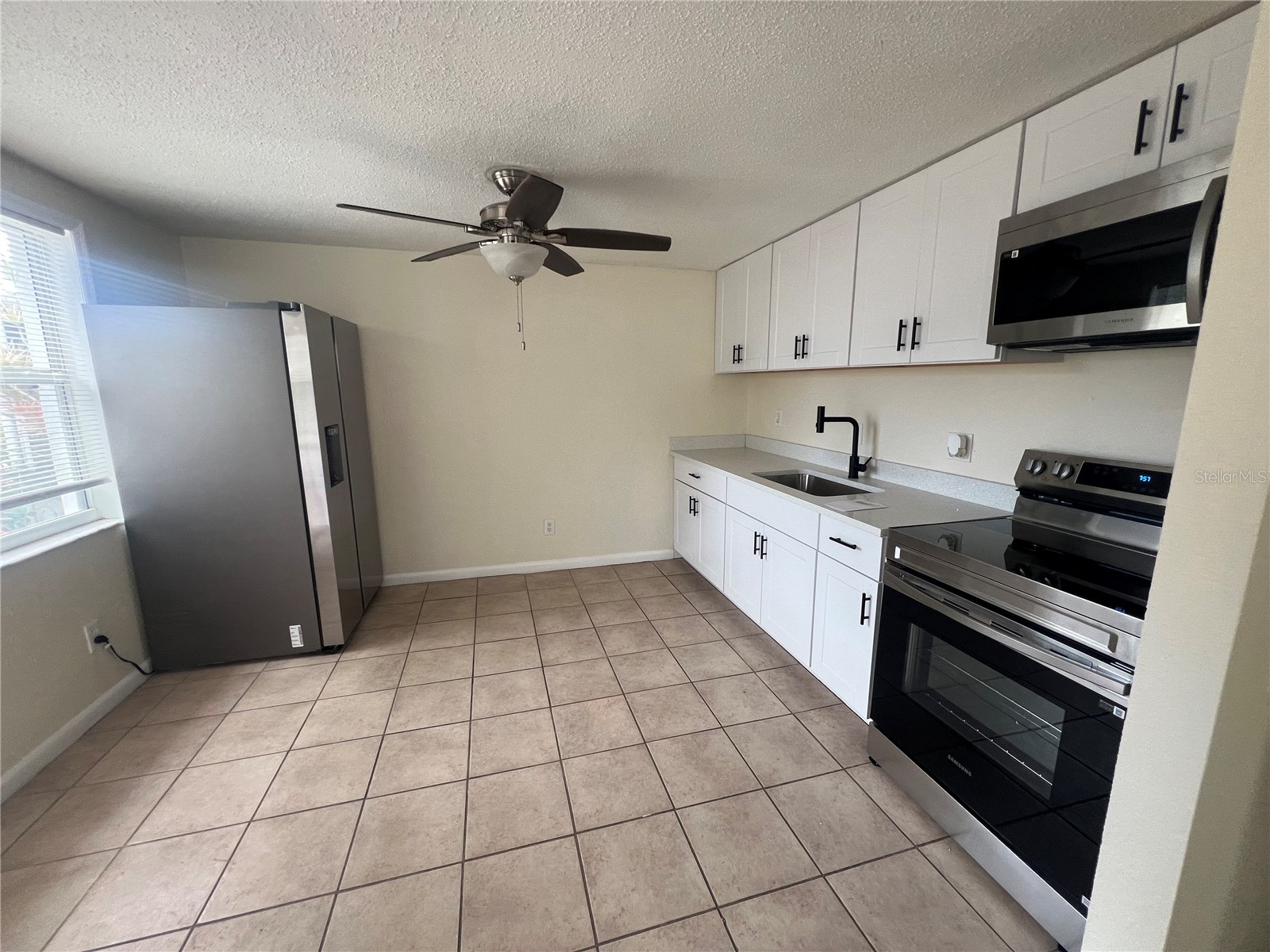 275 Pineapple Street #B Englewood FL 34223 C7525068 image3