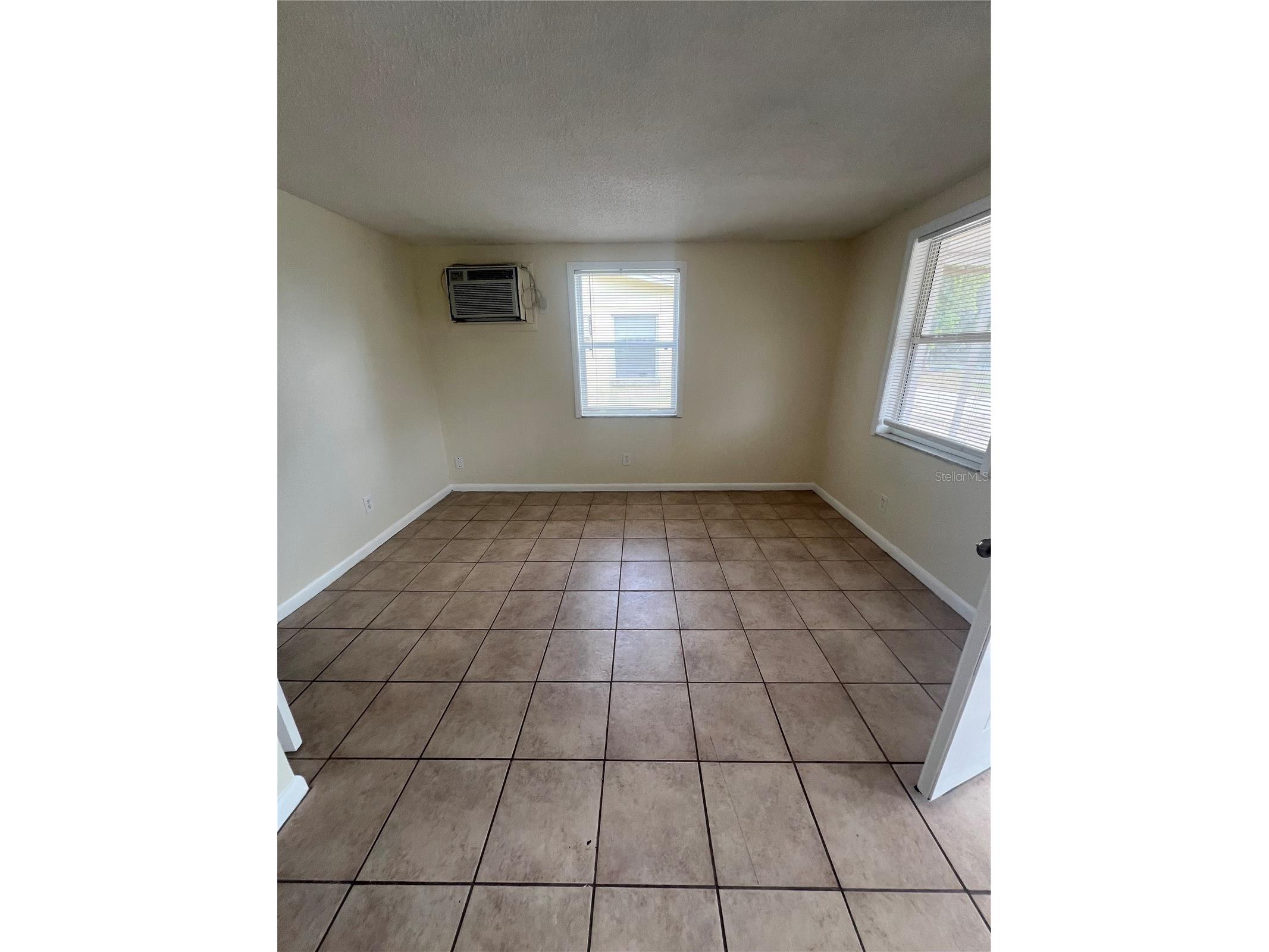 275 Pineapple Street #B Englewood FL 34223 C7525068 image5