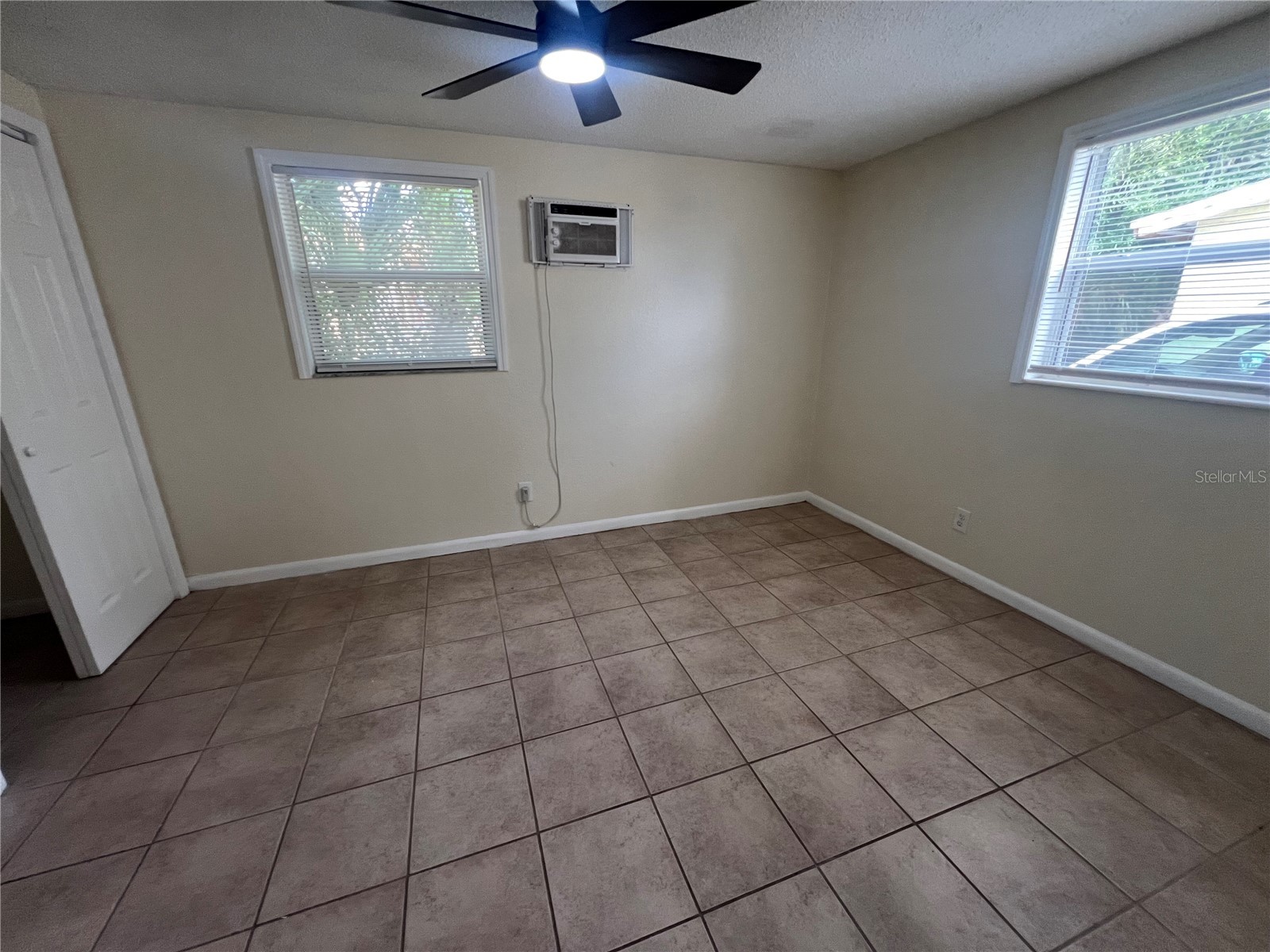 275 Pineapple Street #B Englewood FL 34223 C7525068 image6