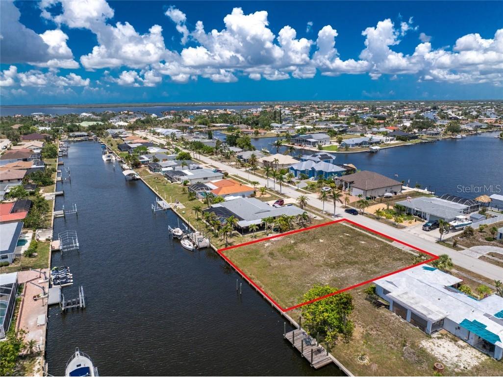 275 Stebbins Terrace SE Port Charlotte FL 33952 - STEBBINS WATERWAY C7510259 image13