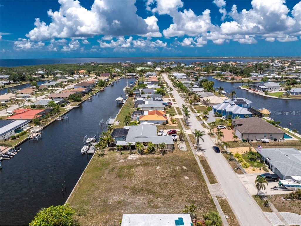 275 Stebbins Terrace SE Port Charlotte FL 33952 - STEBBINS WATERWAY C7510259 image16