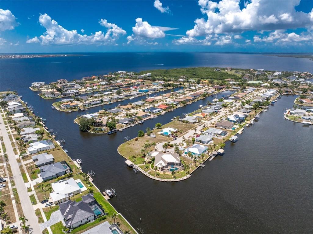 275 Stebbins Terrace SE Port Charlotte FL 33952 - STEBBINS WATERWAY C7510259 image3
