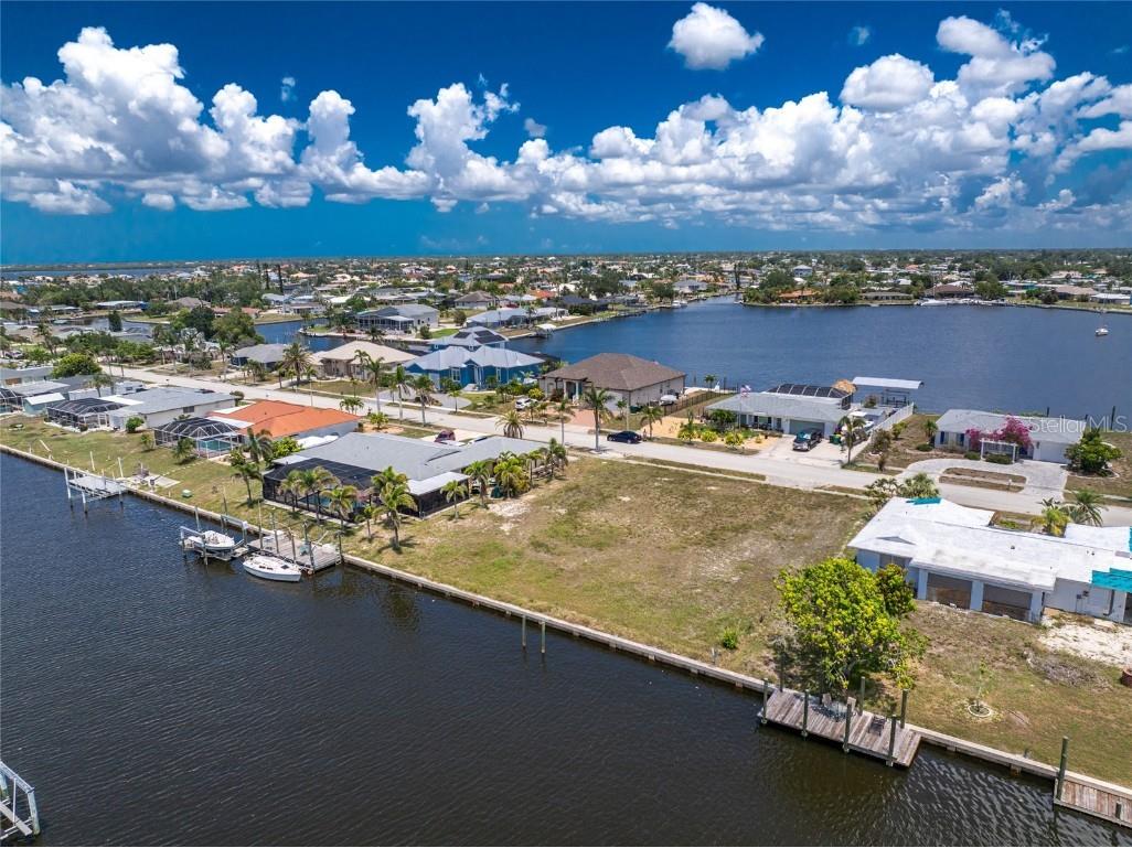275 Stebbins Terrace SE Port Charlotte FL 33952 - STEBBINS WATERWAY C7510259 image5