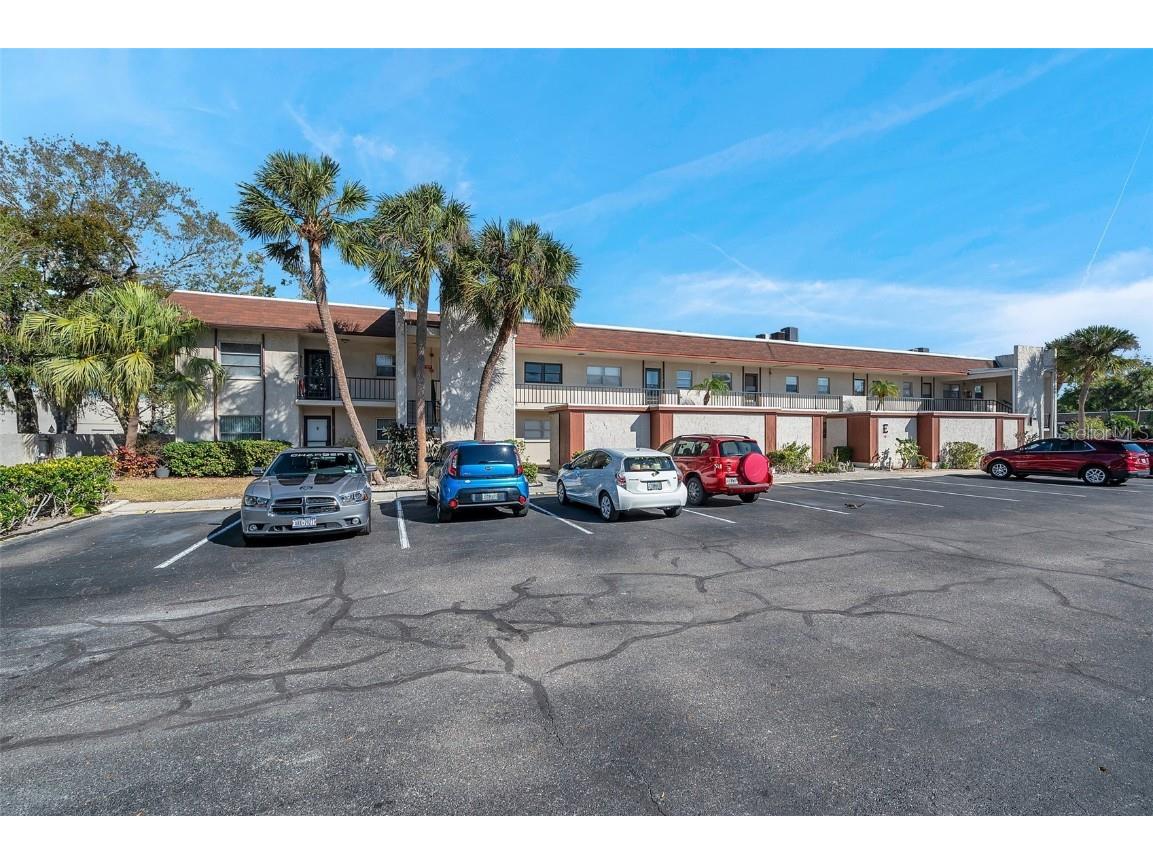 2750 E Bay Drive #11E Largo FL 33771 TB8343632 image1
