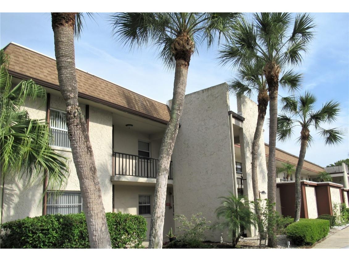 2750 E Bay Drive #12A Largo FL 33771 U8196366 image1