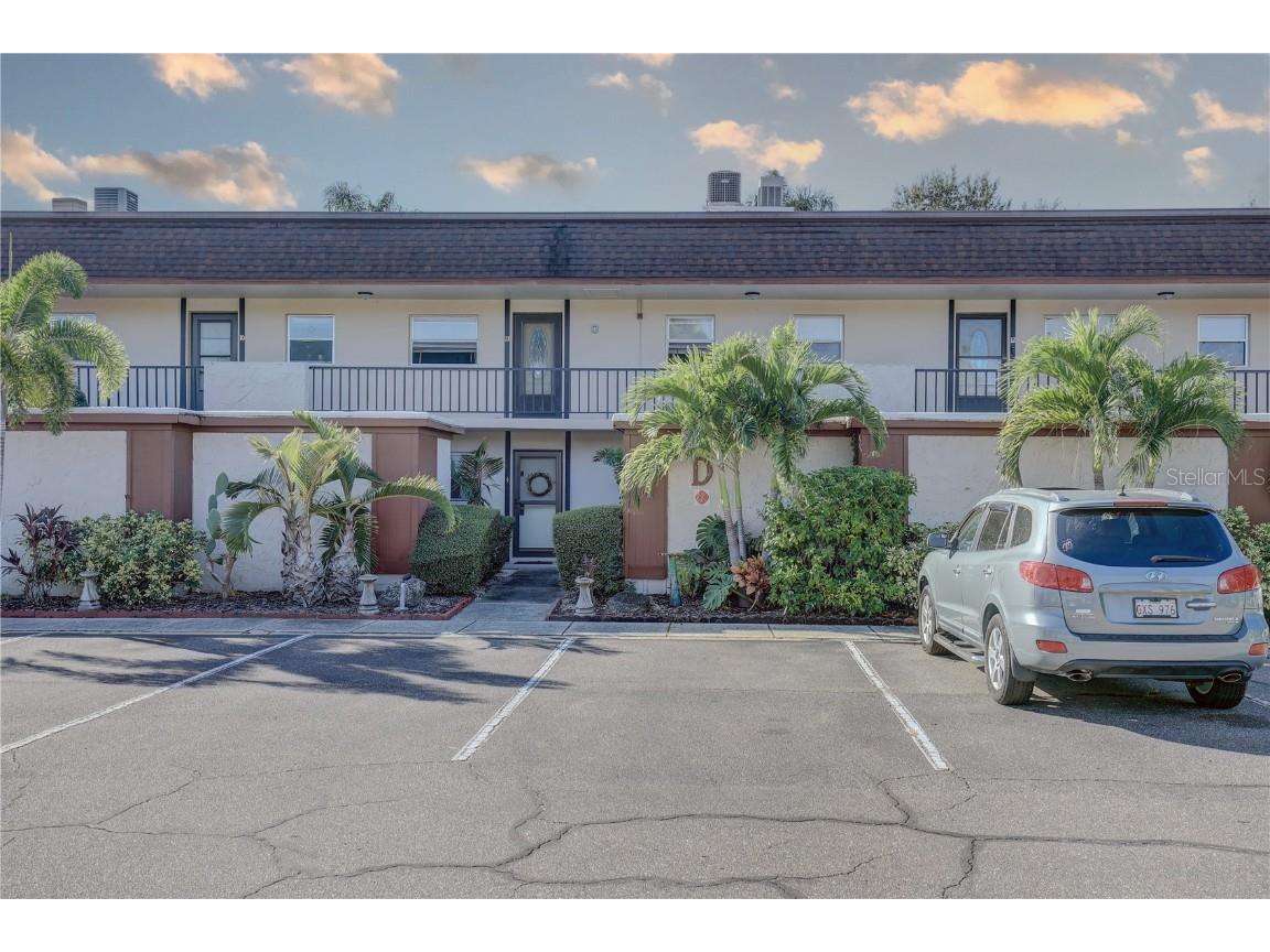 2750 E Bay Drive #4D Largo FL 33771 TB8442738 image1