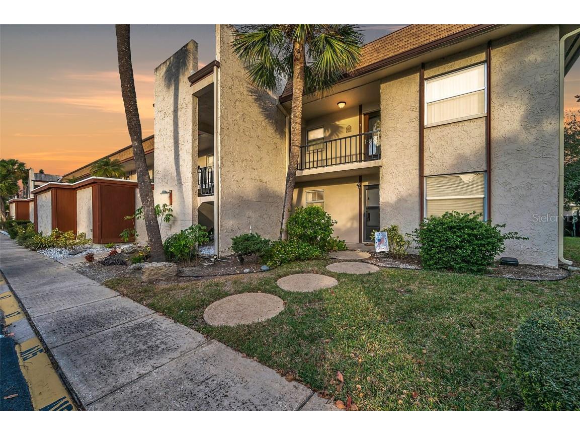 2750 E Bay Drive #7A Largo FL 33771 U8225466 image1