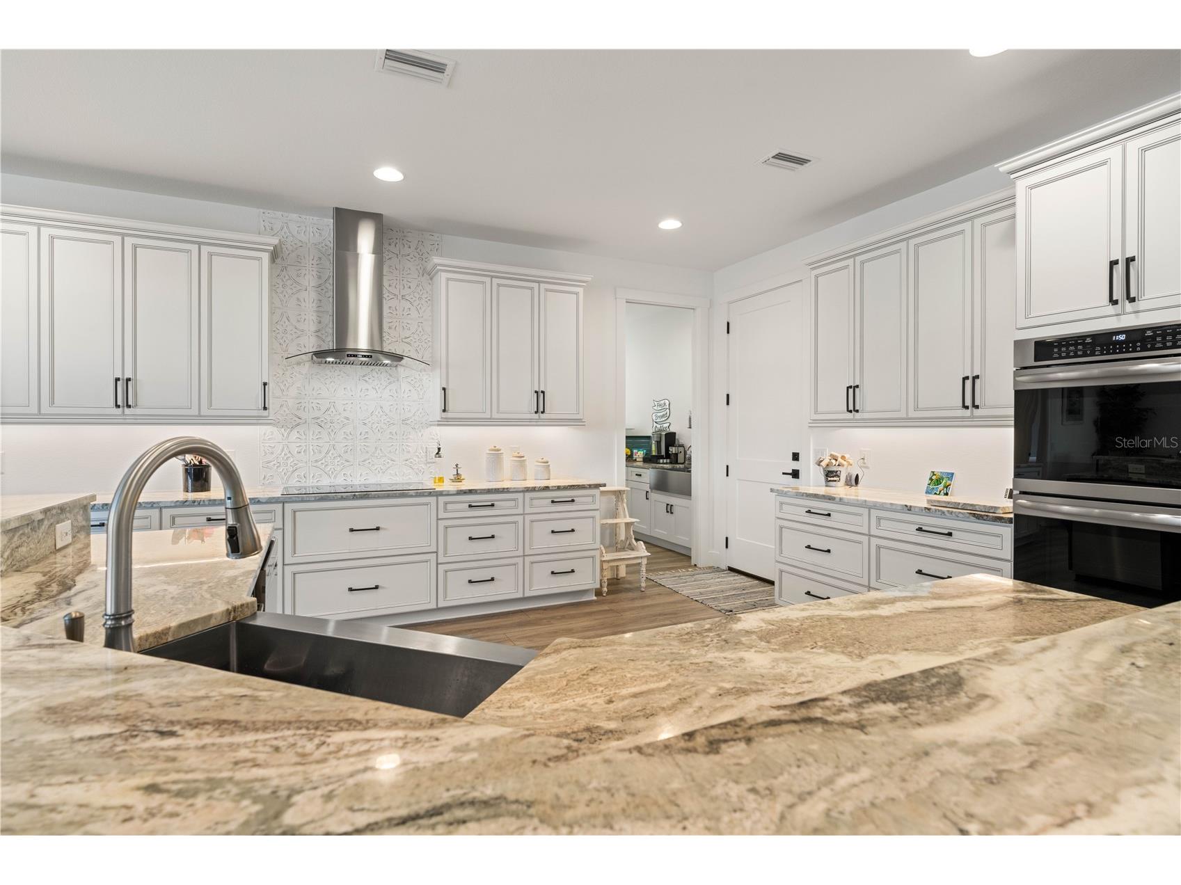 2750 W Marion Avenue Punta Gorda FL 33950 C7517049 image8