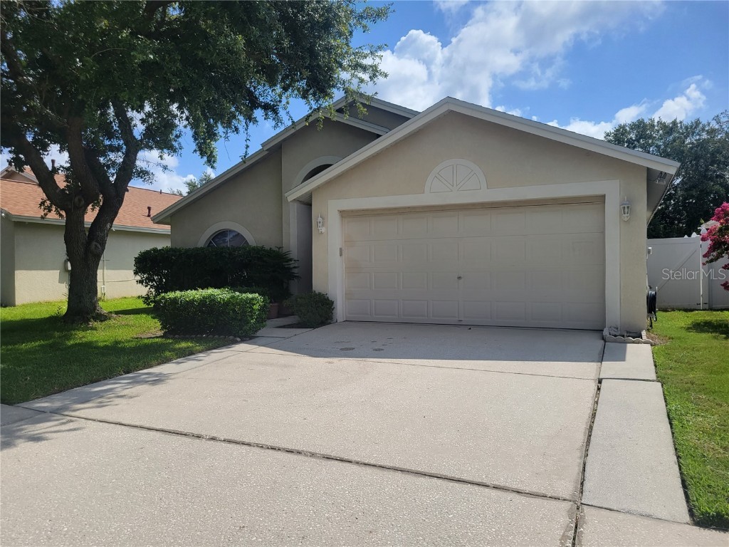 27500 Sky Lake Circle Wesley Chapel FL 33544 T3544647 image1