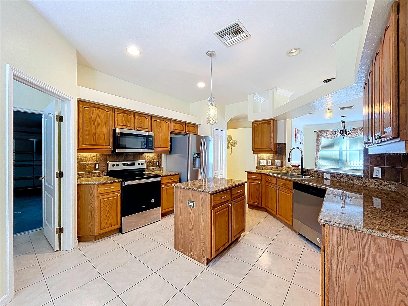 27509 Edenfield Drive Wesley Chapel FL 33544 W7884638 image11