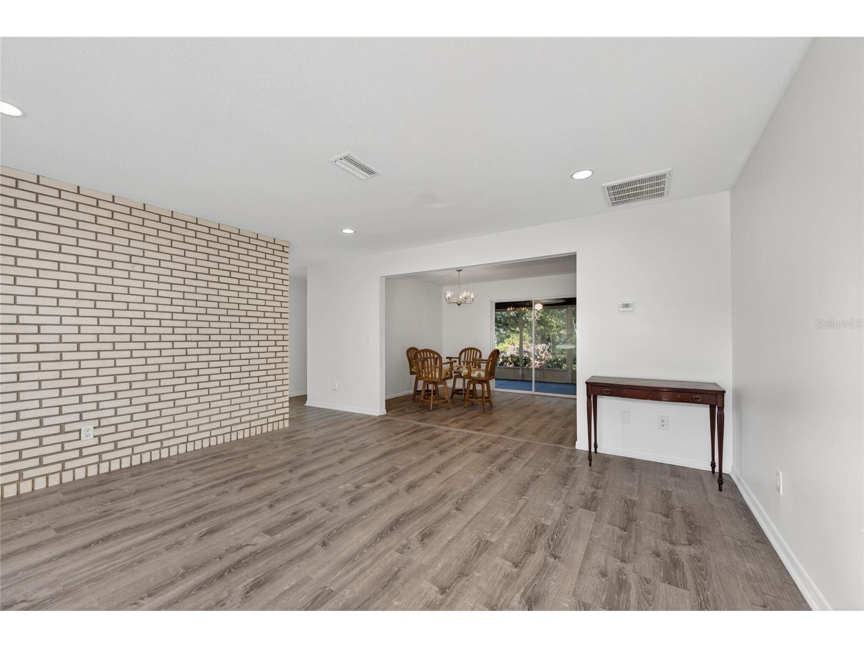 2751 Park Avenue Indian Lake Estates FL 33855 TB8483256 image3