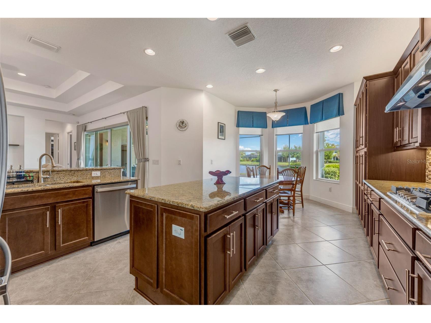 2752 Coco Palm Circle Wesley Chapel FL 33543 TB8492406 image16