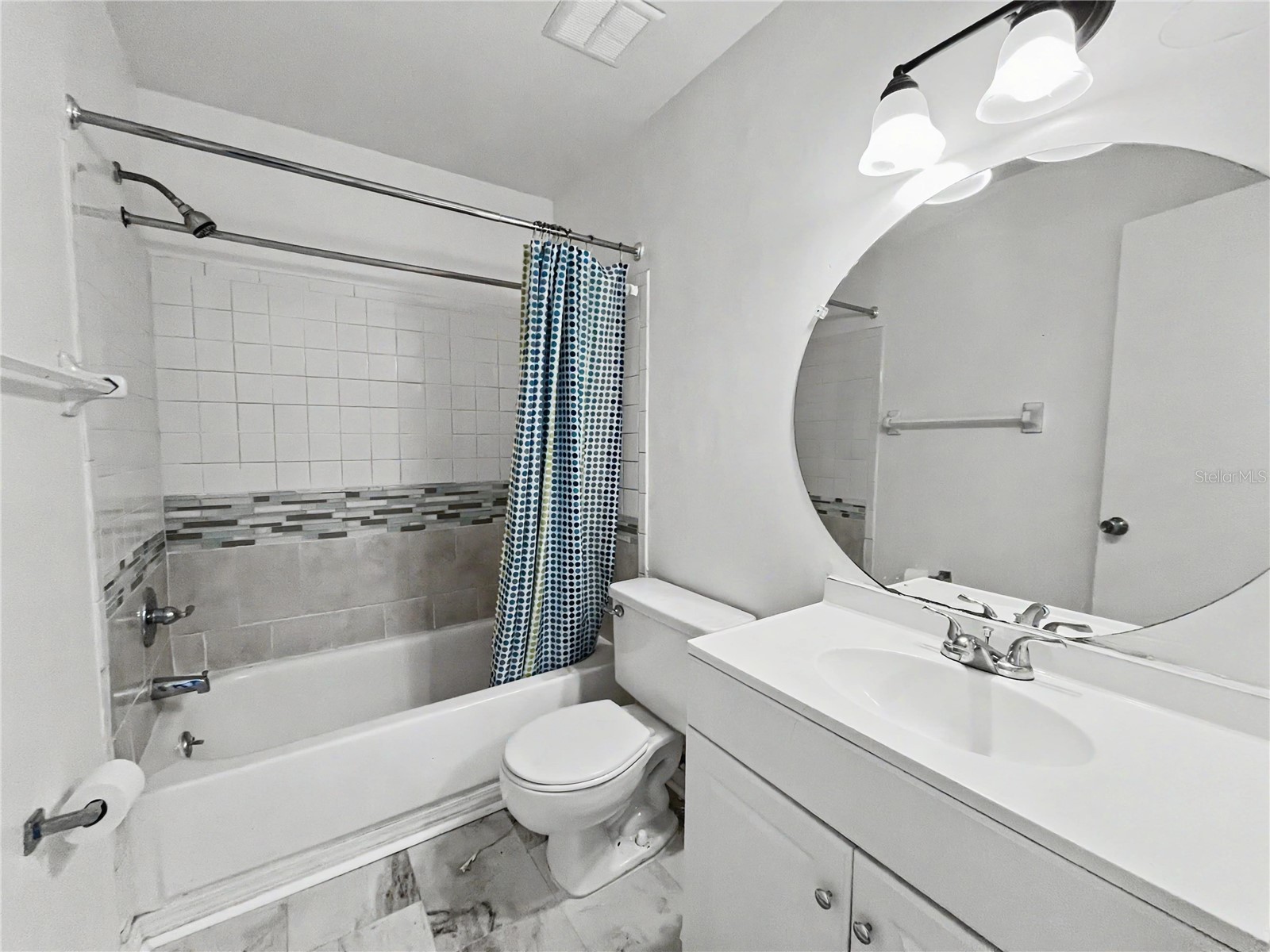 2752 Hidden Lake Boulevard #2752 Sarasota FL 34237 A4691793 image12