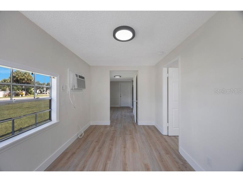 2753 53rd Avenue N Saint Petersburg FL 33714 TB8480866 image6